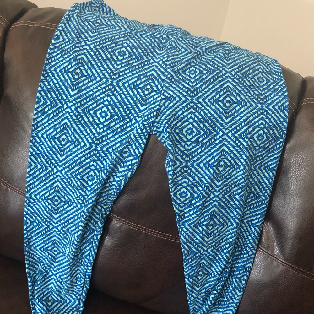 LuLaRoe tall and curvy leggings